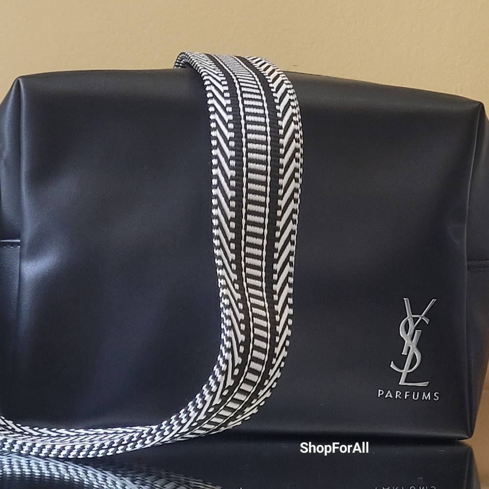 Yves Saint Laurencase convertible in too bag - Picture 2 of 14